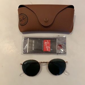 Rayban Round Metal Green Gold Sunglasses Size 47mm